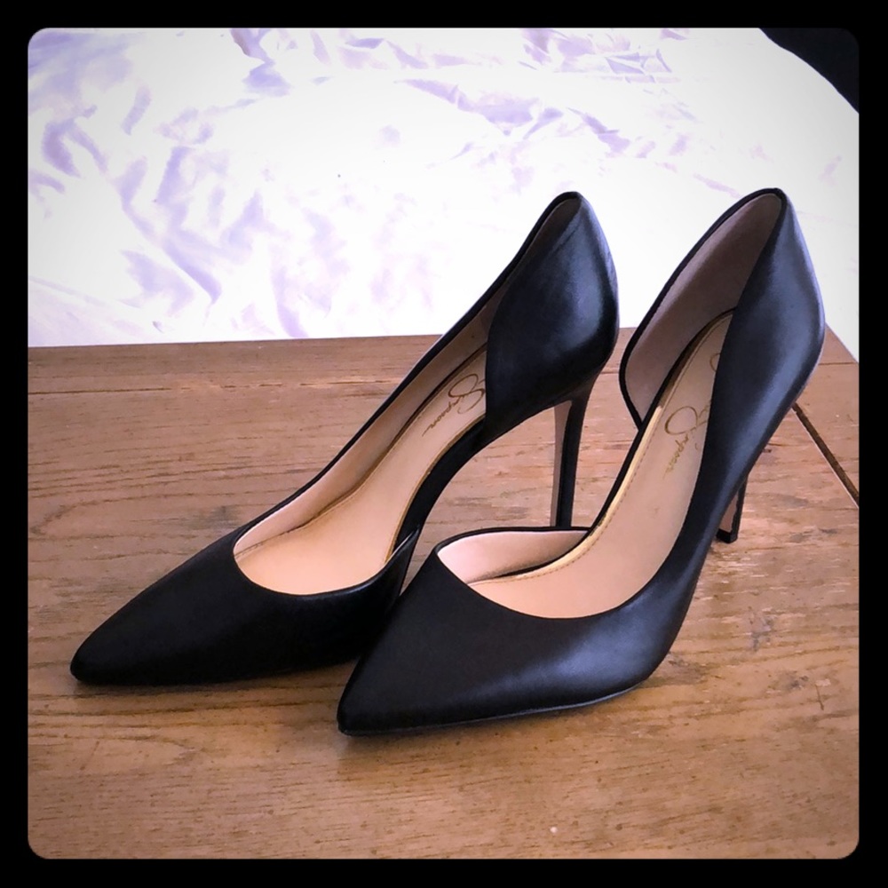 Jessica Simpson, Paryn d'Orsay Pointed Toe Pump